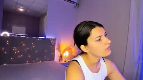 Snapshot of laura__leee chatting on 07.07.26 Laura online show from 07.07.26