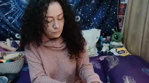 Snapshot of laura_anal_ chatting on 01.24.25 Wen online show from 01.24.25