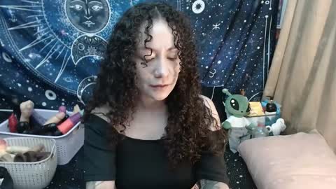 Snapshot of laura_anal_ chatting on 03.03.25 Wen online show from 03.03.25