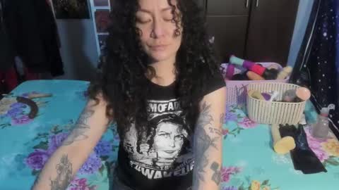 Snapshot of laura_anal_ chatting on 02.04.26 Wen online show from 02.04.26