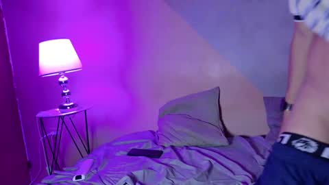 laura_and_kevin online show from 09.18.25