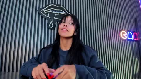 Laura online show from 02.07.25