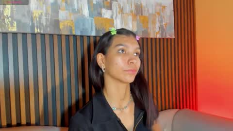 Laura online show from 12.18.25