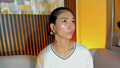 Snapshot of laura_aristizabal_19 chatting on 03.25.26 Laura online show from 03.25.26