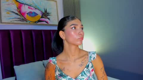 Snapshot of laura_aristizabal_19 chatting on 04.05.26 Laura online show from 04.05.26