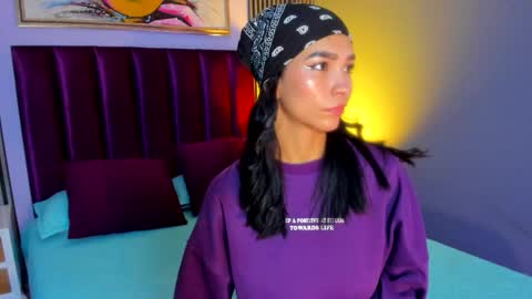 Snapshot of laura_aristizabal_19 chatting on 04.17.26 Laura online show from 04.17.26