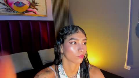 Snapshot of laura_aristizabal_19 chatting on 04.21.26 Laura online show from 04.21.26
