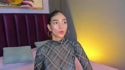 Snapshot of laura_aristizabal_19 chatting on 05.11.26 Laura online show from 05.11.26
