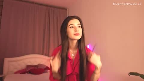 Laura online show from 11.12.25