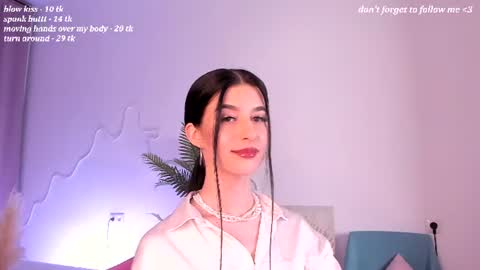 Laura online show from 08.07.26
