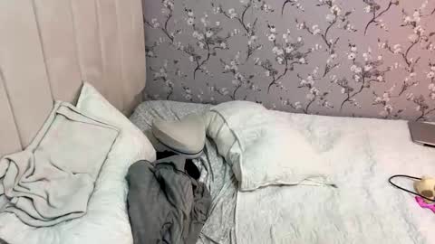 laura online show from 01.21.25