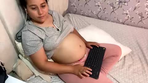 laura online show from 02.22.25