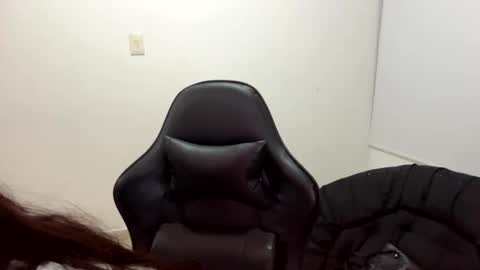 laura online show from 11.19.25