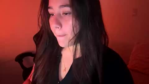 Snapshot of laura_d23 chatting on 01.16.26 laura online show from 01.16.26