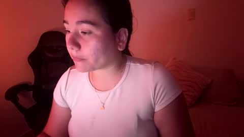 Snapshot of laura_d23 chatting on 01.18.26 laura online show from 01.18.26