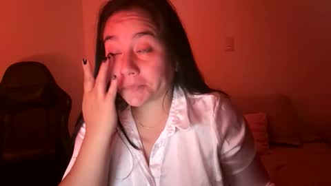 Snapshot of laura_d23 chatting on 02.09.26 laura online show from 02.09.26