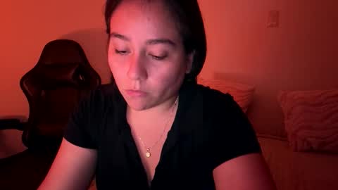 Snapshot of laura_d23 chatting on 02.18.26 laura online show from 02.18.26