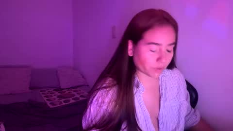 Snapshot of laura_d23 chatting on 03.02.26 laura online show from 03.02.26