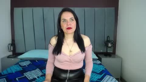 laura hotties online show from 02.26.25