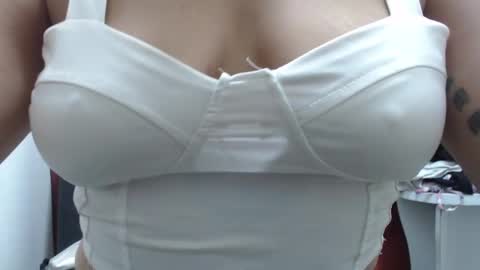  Laura  online show from 09.12.25