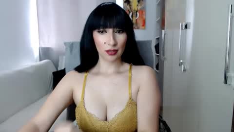 Laura online show from 09.14.25