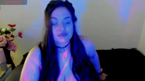 Laura online show from 05.12.26