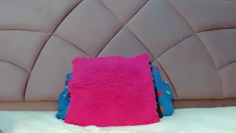 Laura online show from 01.29.25