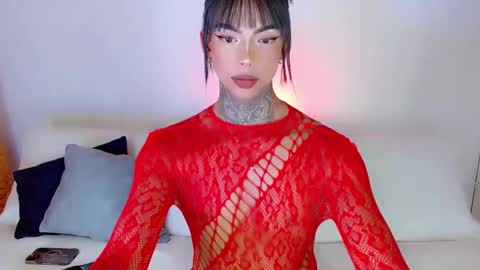 Laura online show from 03.05.25