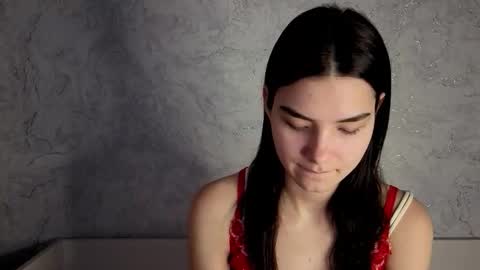 Snapshot of lauraback chatting on 02.27.26 Laura online show from 02.27.26