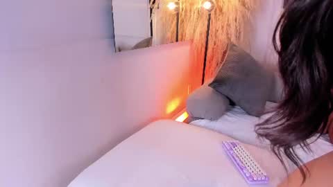 Snapshot of lauracarther chatting on 06.29.26 LauraCarther online show from 06.29.26