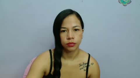 Snapshot of lauracb_ chatting on 02.01.25 lauracb online show from 02.01.25