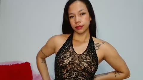 Snapshot of lauracb_ chatting on 10.02.25 lauracb online show from 10.02.25