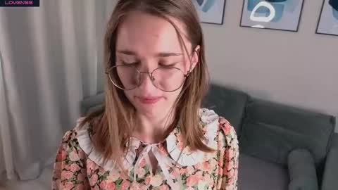 Snapshot of lauracollins__ chatting on 05.23.26 May online show from 05.23.26
