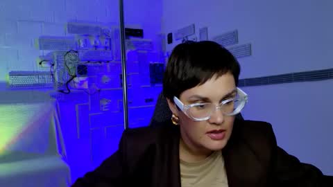 lauradavidsons online show from 09.17.25