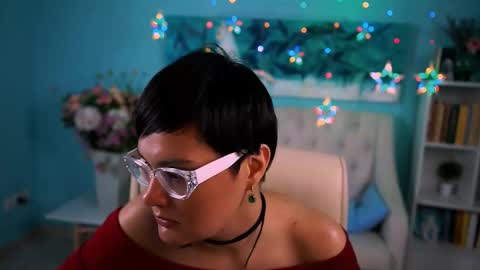 lauradavidsons online show from 11.02.25