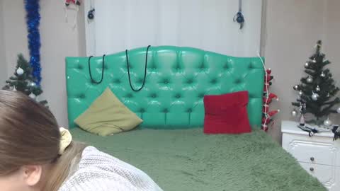 Snapshot of laurahlot chatting on 12.29.24 LauraHlot online show from 12.29.24