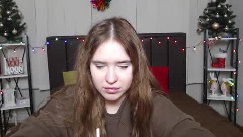 Snapshot of laurahlot chatting on 12.29.24 LauraHlot online show from 12.29.24