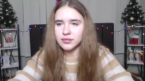 Snapshot of laurahlot chatting on 12.31.24 LauraHlot online show from 12.31.24