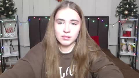 Snapshot of laurahlot chatting on 01.10.25 LauraHlot online show from 01.10.25