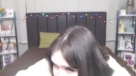 Snapshot of laurahlot chatting on 02.01.25 LauraHlot online show from 02.01.25