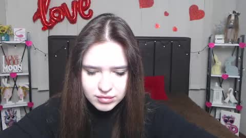Snapshot of laurahlot chatting on 02.15.25 LauraHlot online show from 02.15.25