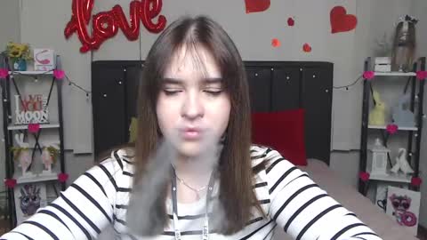 Snapshot of laurahlot chatting on 03.08.25 LauraHlot online show from 03.08.25