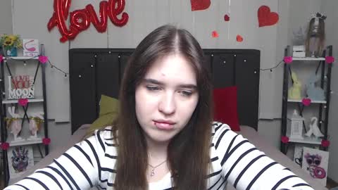 Snapshot of laurahlot chatting on 03.08.25 LauraHlot online show from 03.08.25