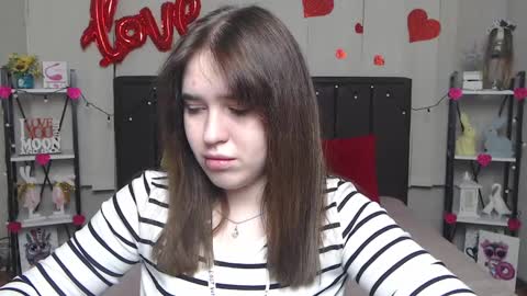 Snapshot of laurahlot chatting on 03.08.25 LauraHlot online show from 03.08.25