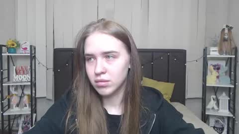 Snapshot of laurahlot chatting on 09.20.25 LauraHlot online show from 09.20.25