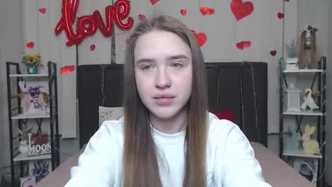 LauraHlot online show from 02.09.26