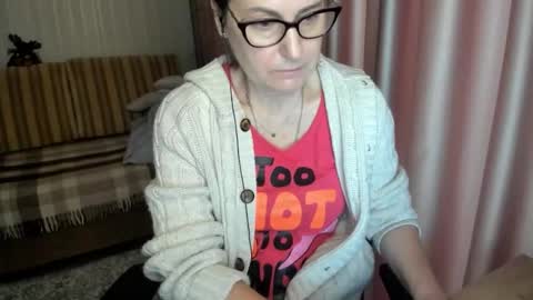 Lauraoven1 online show from 01.10.26