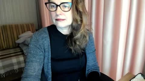 Lauraoven1 online show from 02.19.26