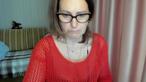 Lauraoven1 online show from 04.30.26