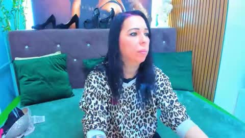 Laura online show from 01.13.26